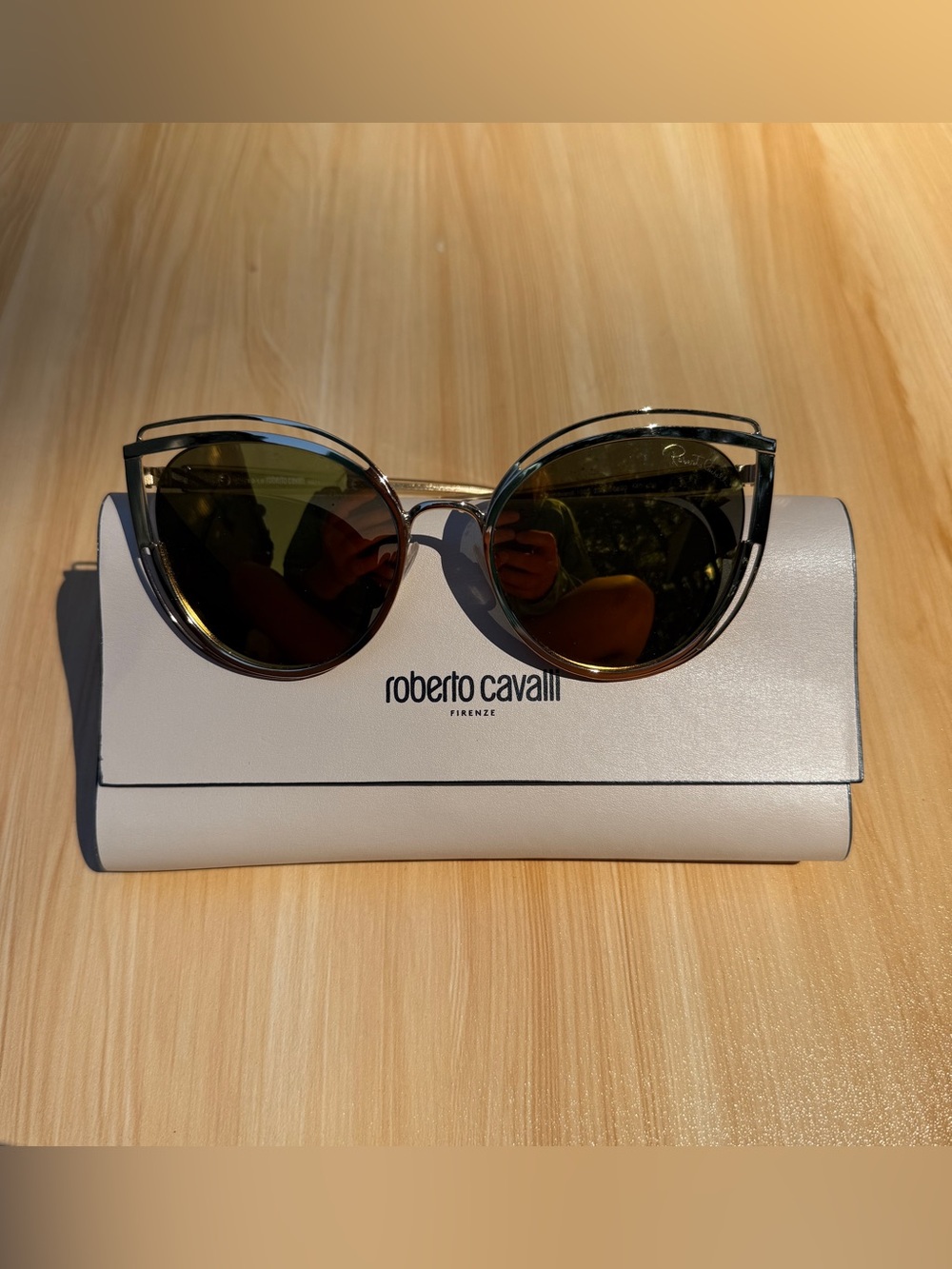 Roberto Cavalli Round Oversized Sunglasses in Silver and Gold with Case
